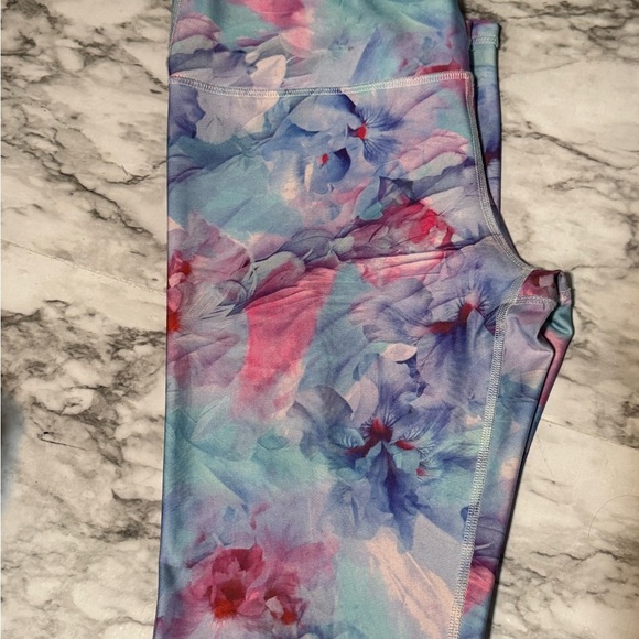 Floral Blue and Pink Leggings - Picture 3 of 9